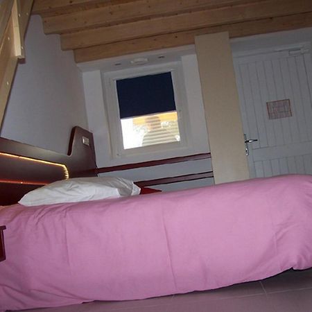 Hotel Le Richevaux Neufchâteau Kültér fotó