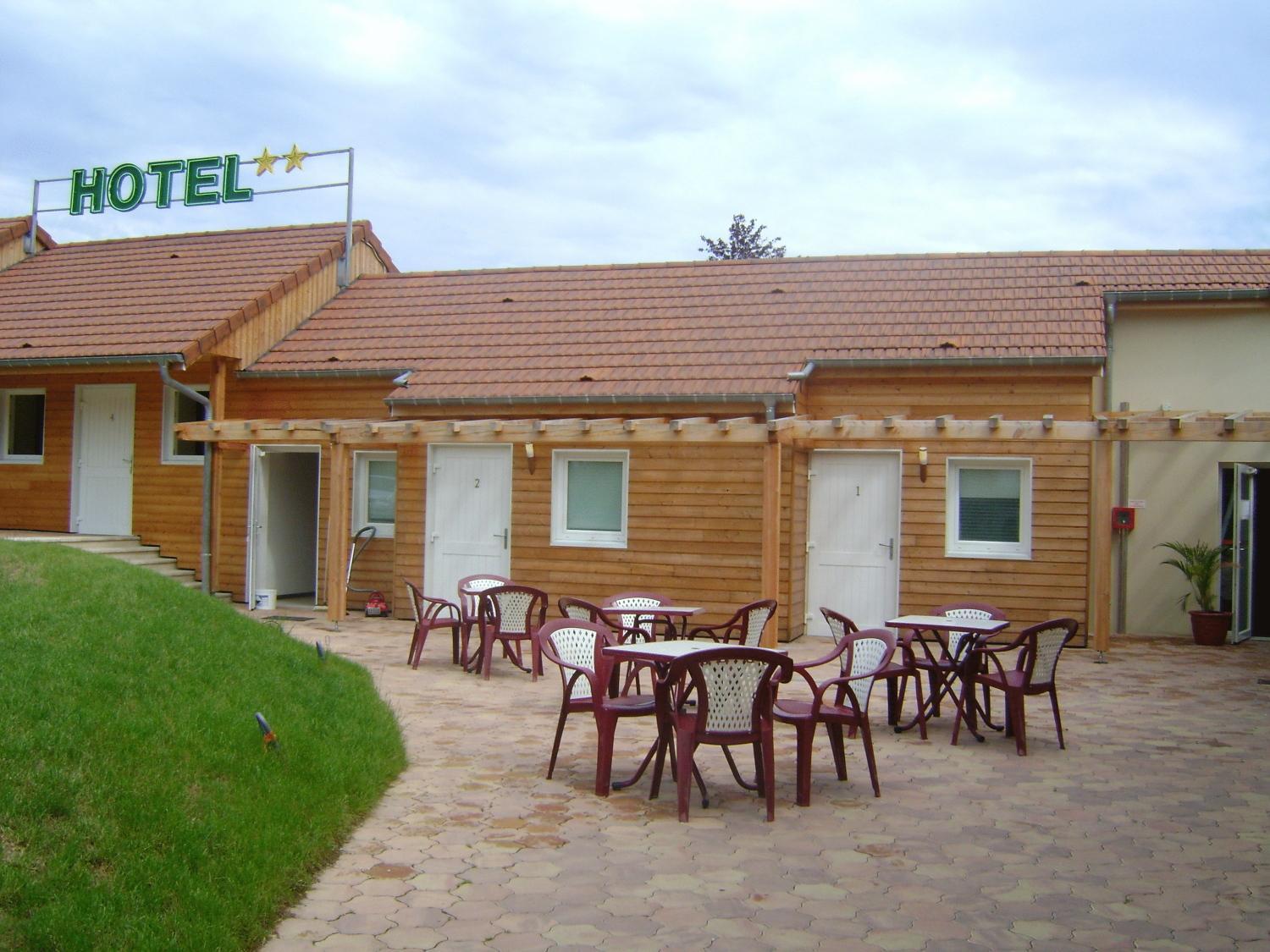 Hotel Le Richevaux Neufchâteau Kültér fotó